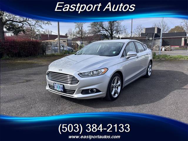 2016 Ford Fusion SE FWD photo