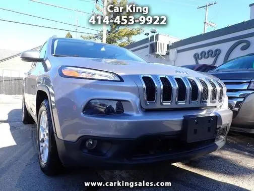 2017 Jeep Cherokee Latitude FWD photo