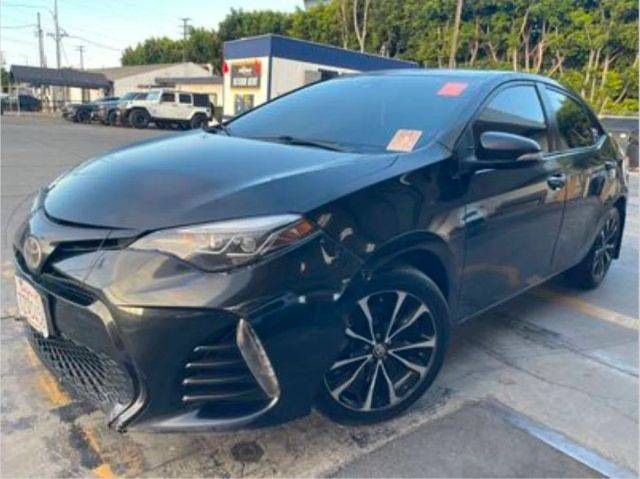 2017 Toyota Corolla SE FWD photo