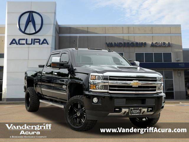 2018 Chevrolet Silverado 2500HD High Country 4WD photo