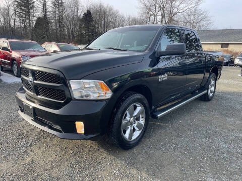 2017 Ram 1500 Express 4WD photo