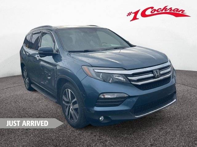 2017 Honda Pilot Touring AWD photo