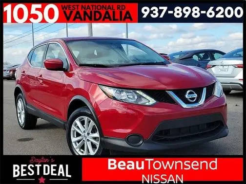 2017 Nissan Rogue Sport S AWD photo