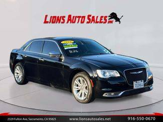 2016 Chrysler 300 300C RWD photo