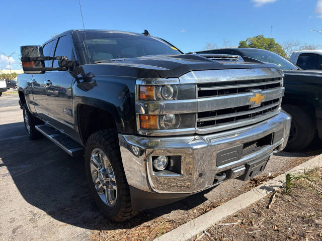 2018 Chevrolet Silverado 2500HD High Country 4WD photo