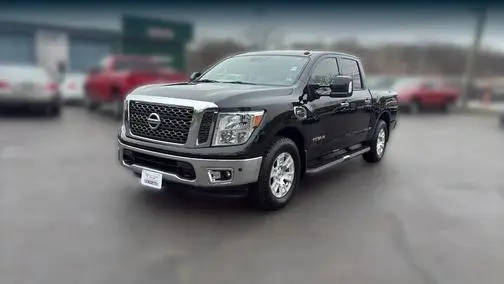 2017 Nissan Titan SV 4WD photo