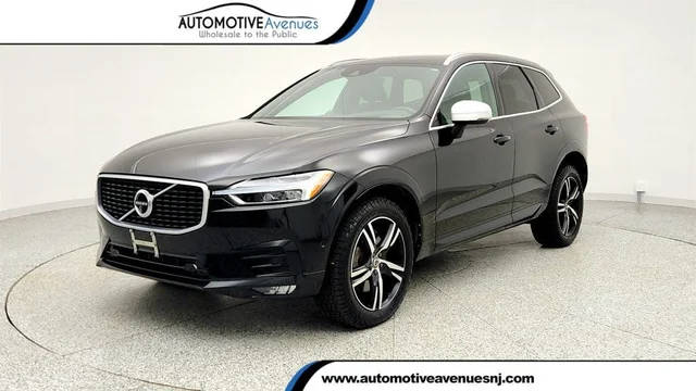 2018 Volvo XC60 R-Design AWD photo