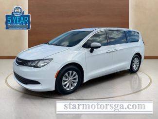 2017 Chrysler Pacifica Minivan Touring FWD photo