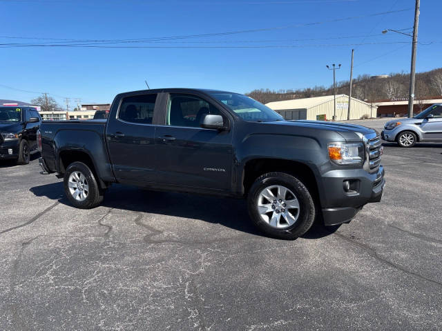 2017 GMC Canyon 4WD SLE 4WD photo
