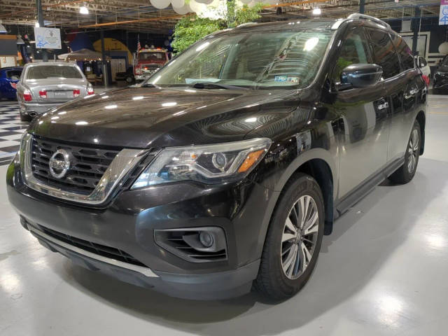 2017 Nissan Pathfinder S 4WD photo