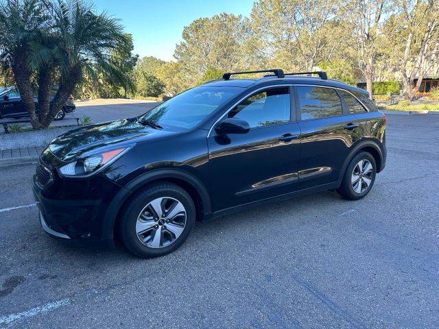 2017 Kia Niro LX FWD photo