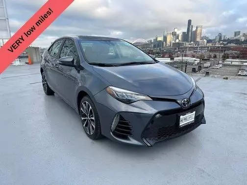 2017 Toyota Corolla SE FWD photo