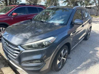 2017 Hyundai Tucson Sport FWD photo