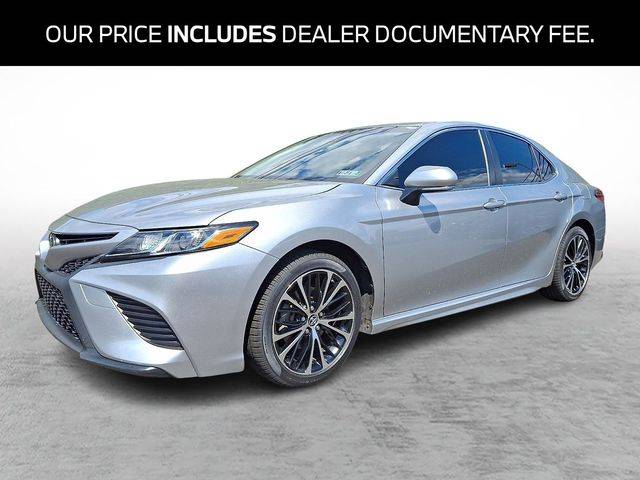 2018 Toyota Camry SE FWD photo