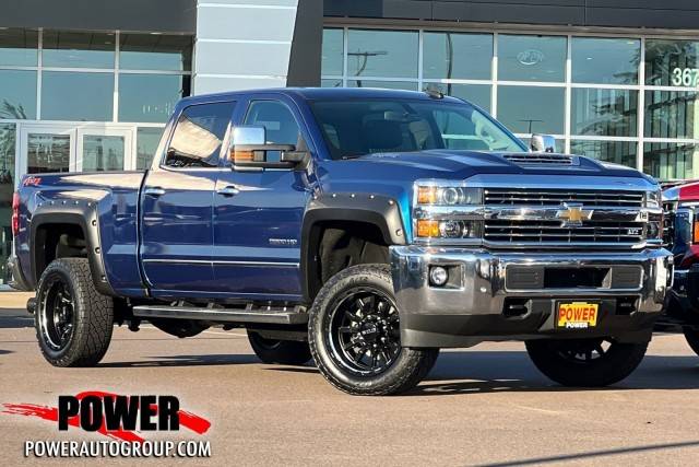 2018 Chevrolet Silverado 2500HD LTZ 4WD photo