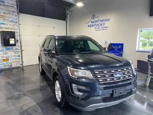2017 Ford Explorer XLT 4WD photo