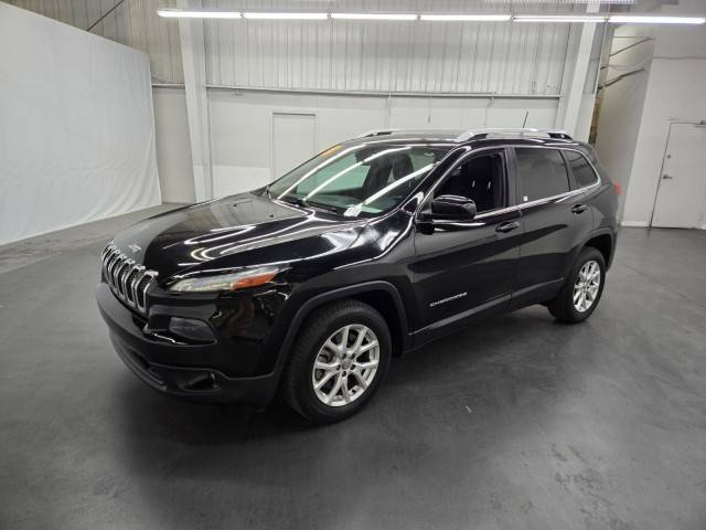 2018 Jeep Cherokee Latitude Plus FWD photo