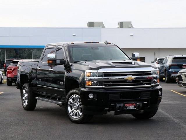 2018 Chevrolet Silverado 2500HD High Country 4WD photo