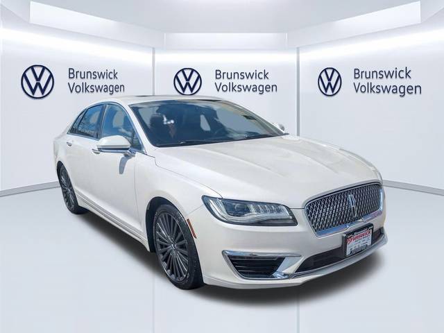 2017 Lincoln MKZ Reserve FWD photo