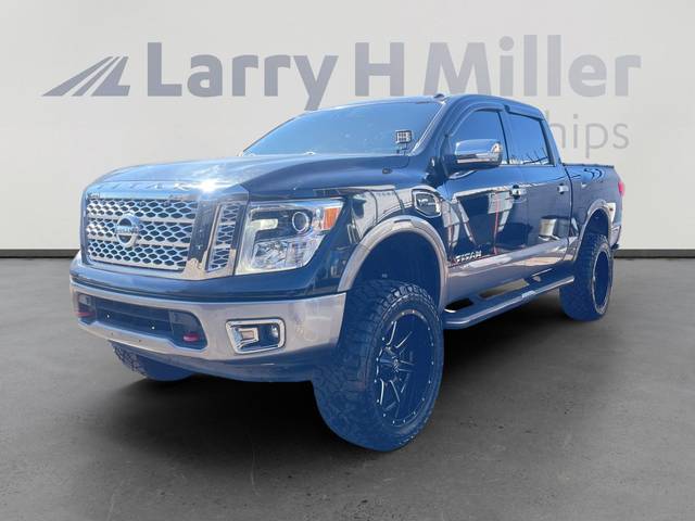 2017 Nissan Titan Platinum Reserve 4WD photo