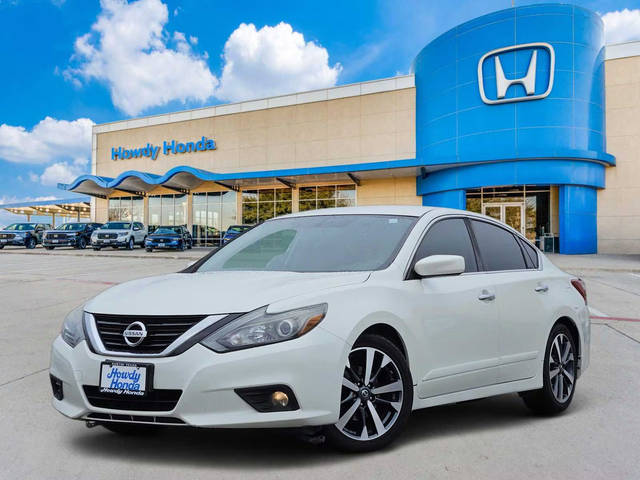2017 Nissan Altima 2.5 SR FWD photo