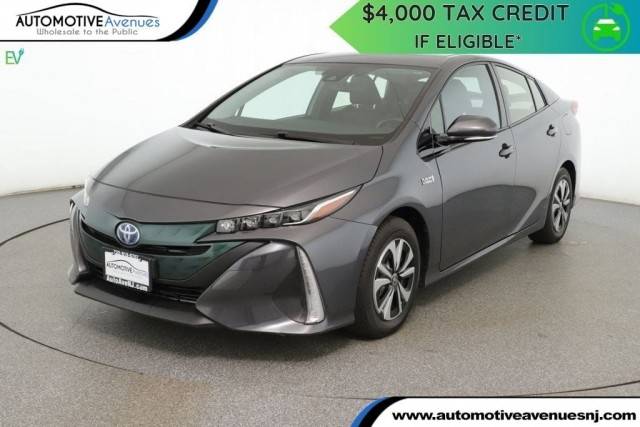 2017 Toyota Prius Prime Premium FWD photo