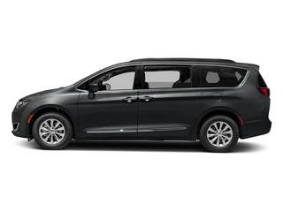 2017 Chrysler Pacifica Minivan Touring Plus FWD photo