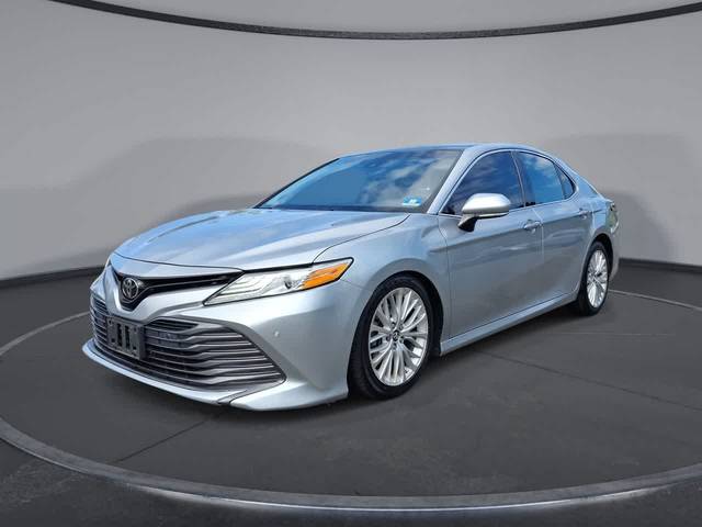 2018 Toyota Camry XLE V6 FWD photo