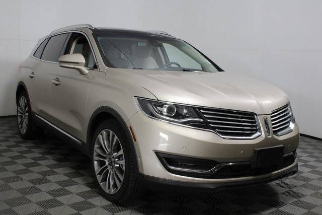 2017 Lincoln MKX Reserve AWD photo