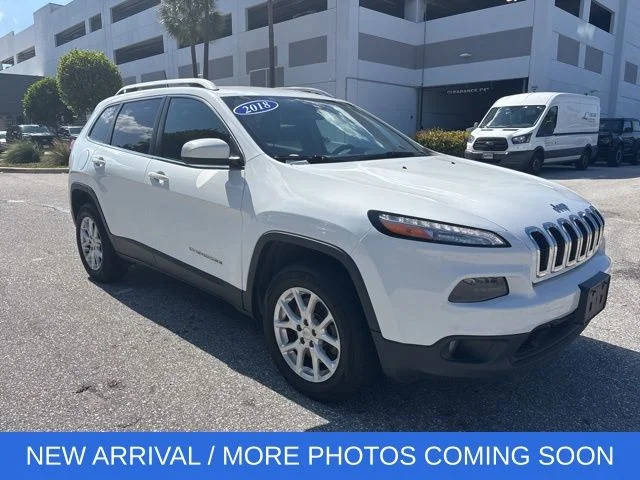2018 Jeep Cherokee Latitude Plus 4WD photo