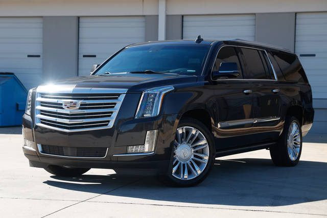 2017 Cadillac Escalade ESV Platinum RWD photo