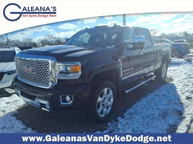 2017 GMC Sierra 2500HD Denali 4WD photo