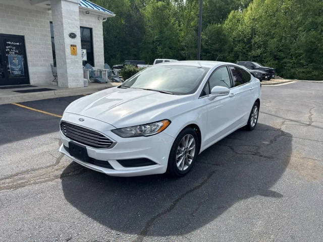 2017 Ford Fusion SE FWD photo