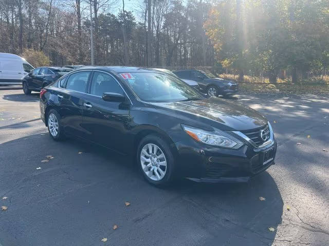 2017 Nissan Altima 2.5 S FWD photo