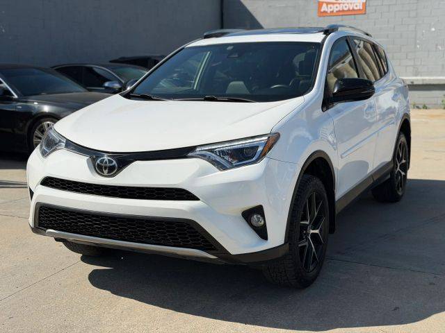 2017 Toyota RAV4 SE FWD photo