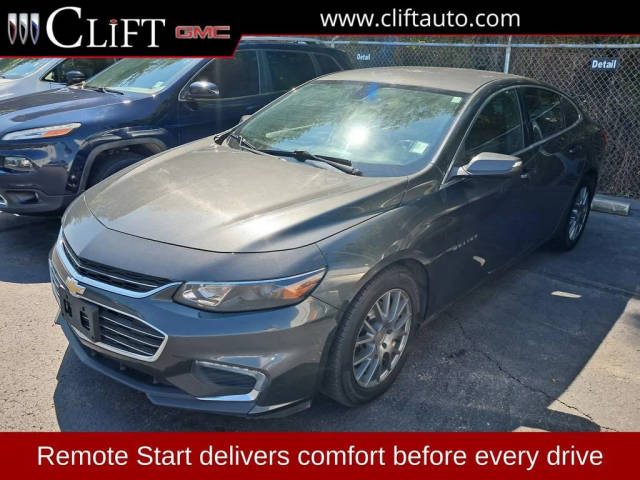 2017 Chevrolet Malibu LT FWD photo