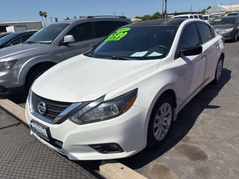 2017 Nissan Altima 2.5 SR FWD photo