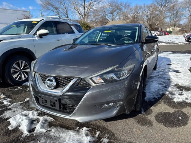 2017 Nissan Maxima SR FWD photo