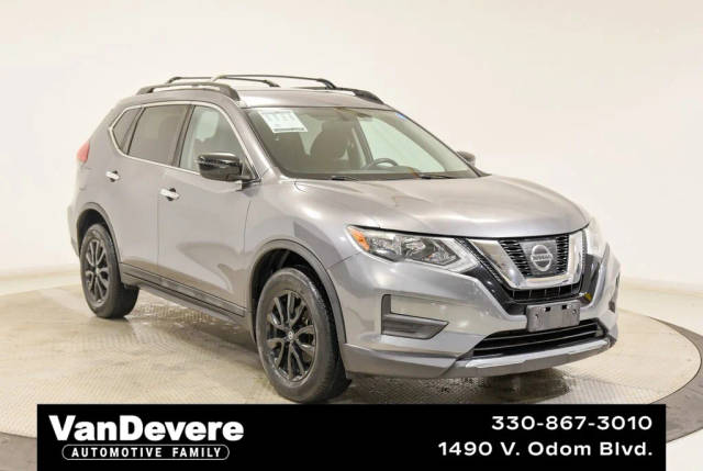 2017 Nissan Rogue SV AWD photo