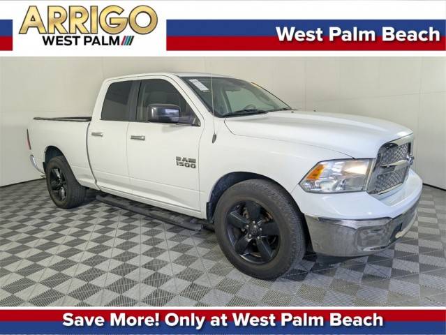 2017 Ram 1500 SLT RWD photo