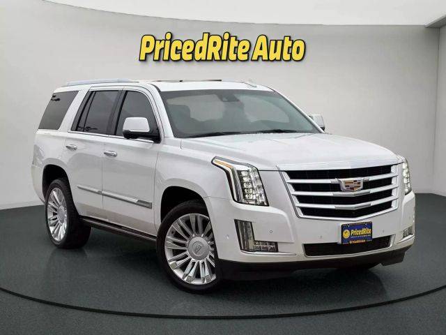 2017 Cadillac Escalade Premium Luxury 4WD photo