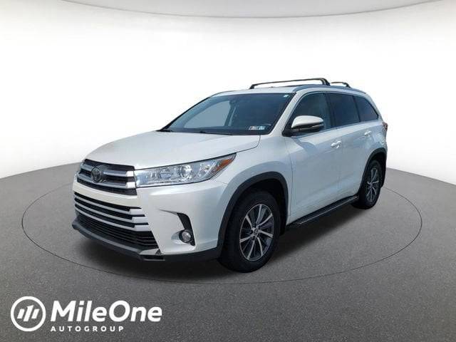 2017 Toyota Highlander XLE AWD photo