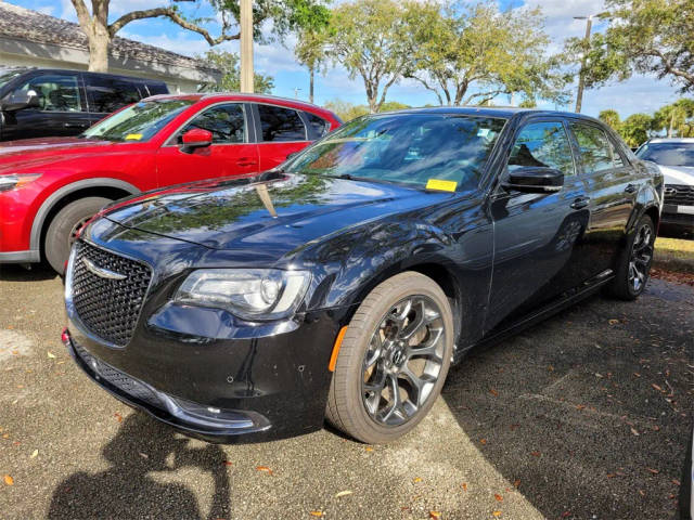 2018 Chrysler 300 300S RWD photo