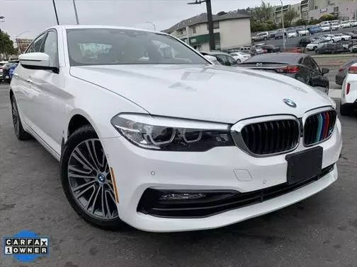 2018 BMW 5 Series 530e iPerformance RWD photo