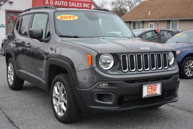 2017 Jeep Renegade Latitude 4WD photo