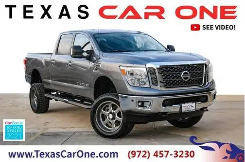 2017 Nissan Titan XD SV 4WD photo