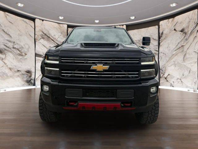 2018 Chevrolet Silverado 2500HD High Country 4WD photo