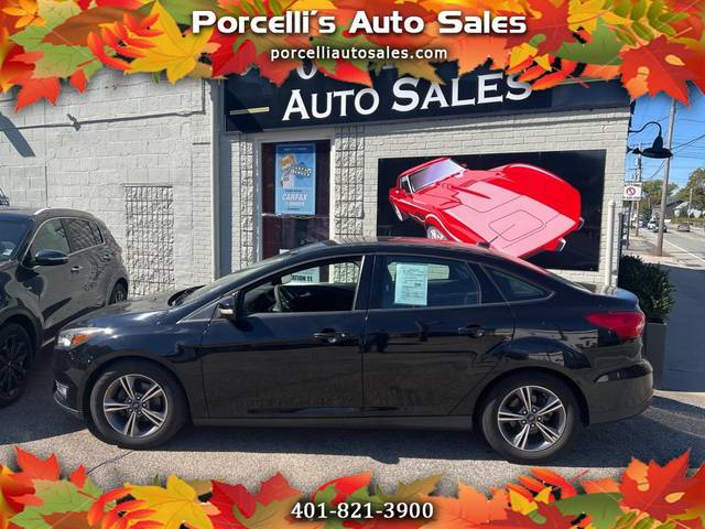 2017 Ford Focus SE FWD photo