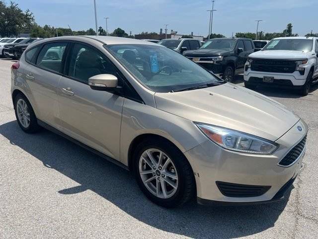 2017 Ford Focus SE FWD photo
