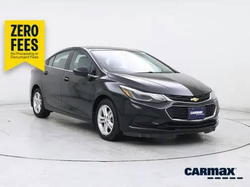 2017 Chevrolet Cruze LT FWD photo